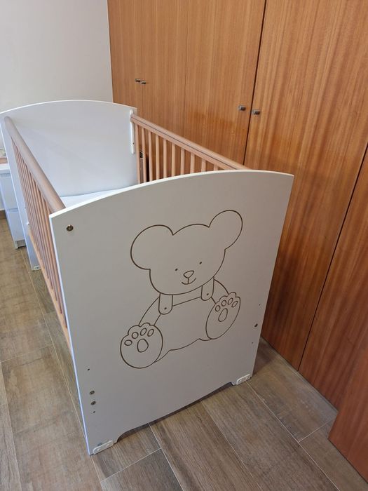 Cama de grades+ colchão novo