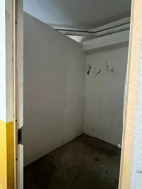 ESPOSENDE - Venda de 6 Arrumos