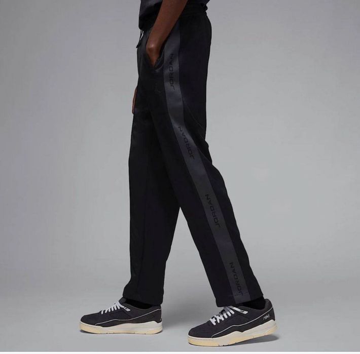 Штани NIKE JORDAN. Essentials Tracksuit Pants.  Оригінал