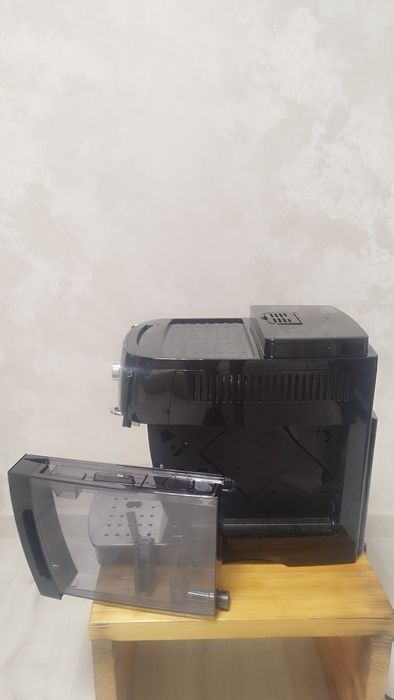 Кавова машина DeLonghi 
Ручне (панарелло)
Тип кави
Зернова
Мелена