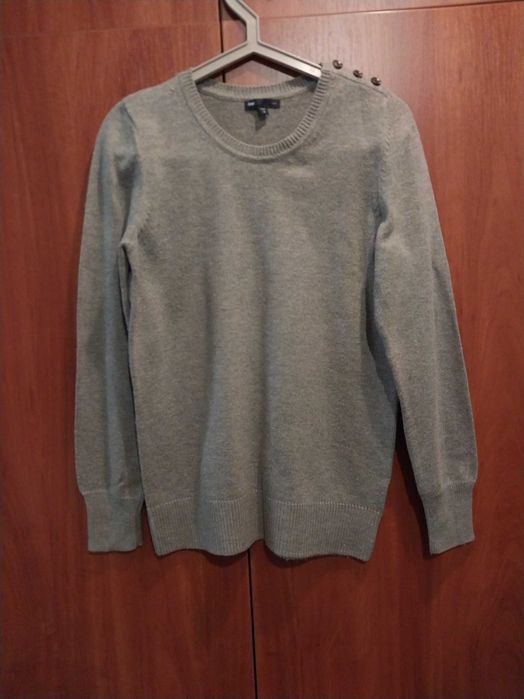 Светр жіночий,  розмір М