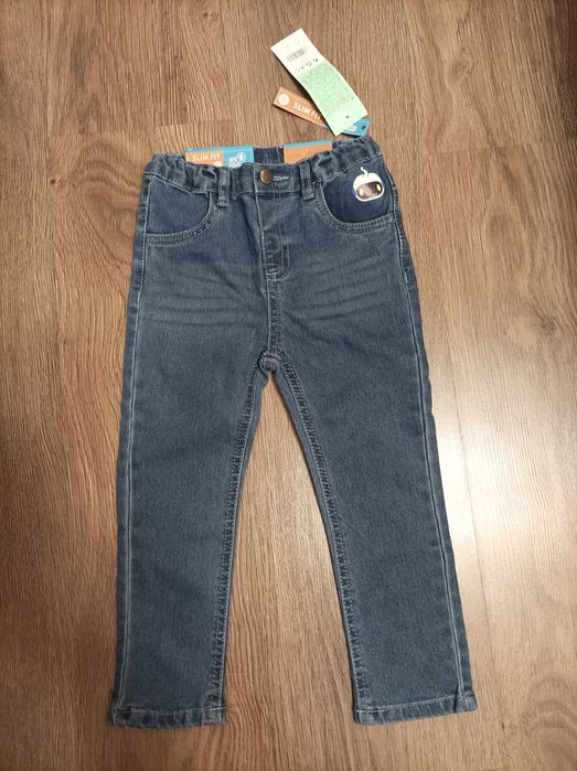 Нові джинси для хлопчика
