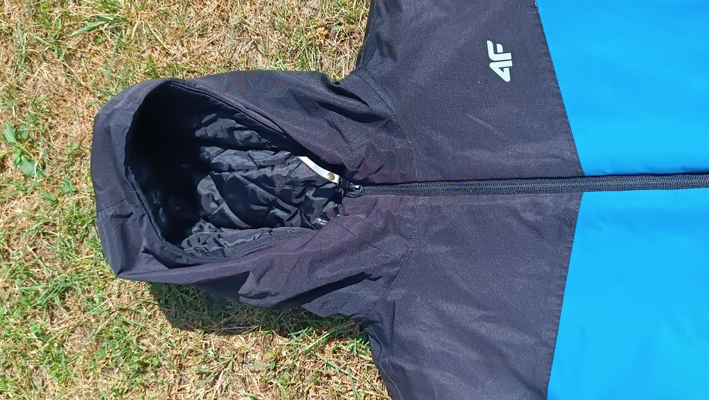 Kurtka z 4F niebieska