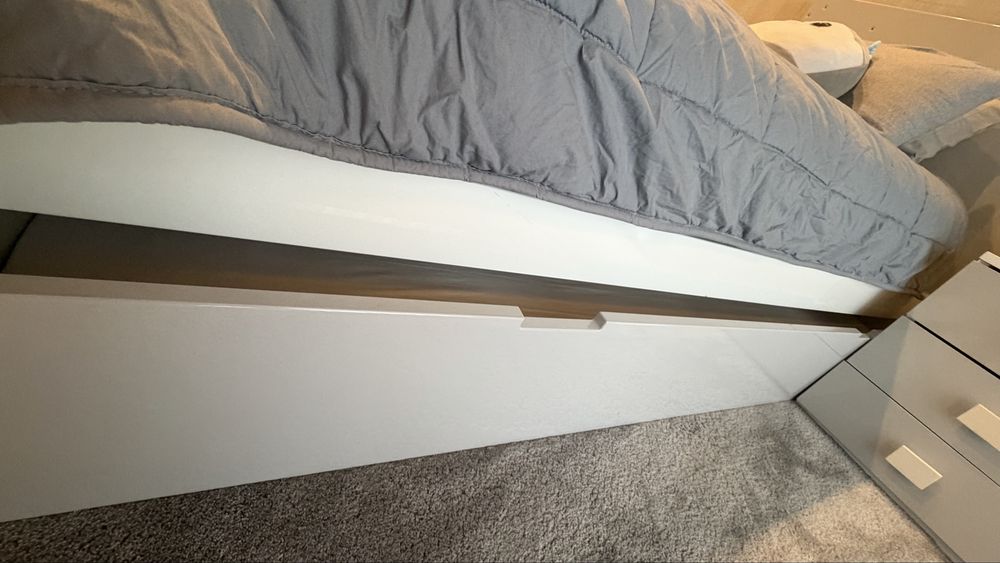 Cama/berço com colchāo Molaflex + gavetas