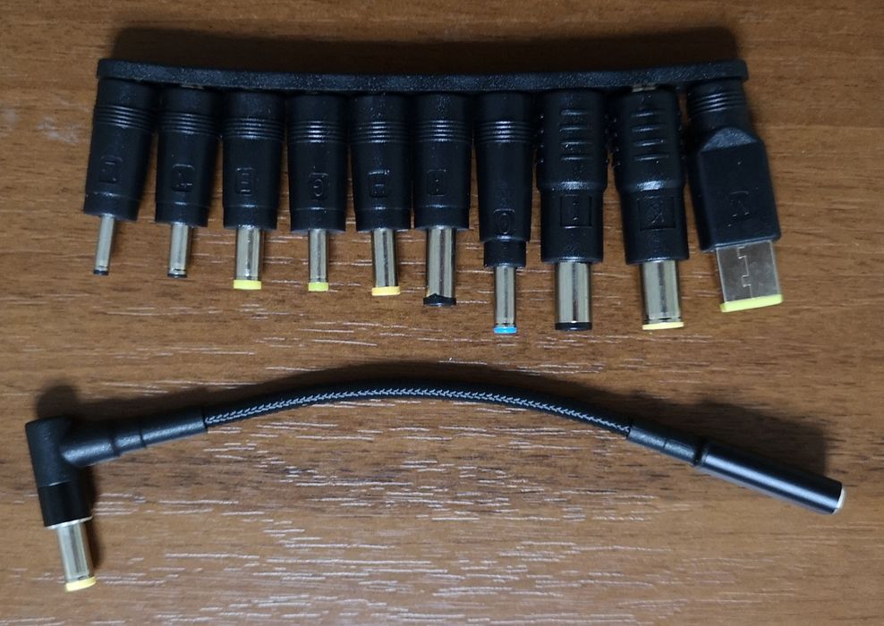 Набір перехідників для підключення ноутбука до Powerbank. PD to DC.