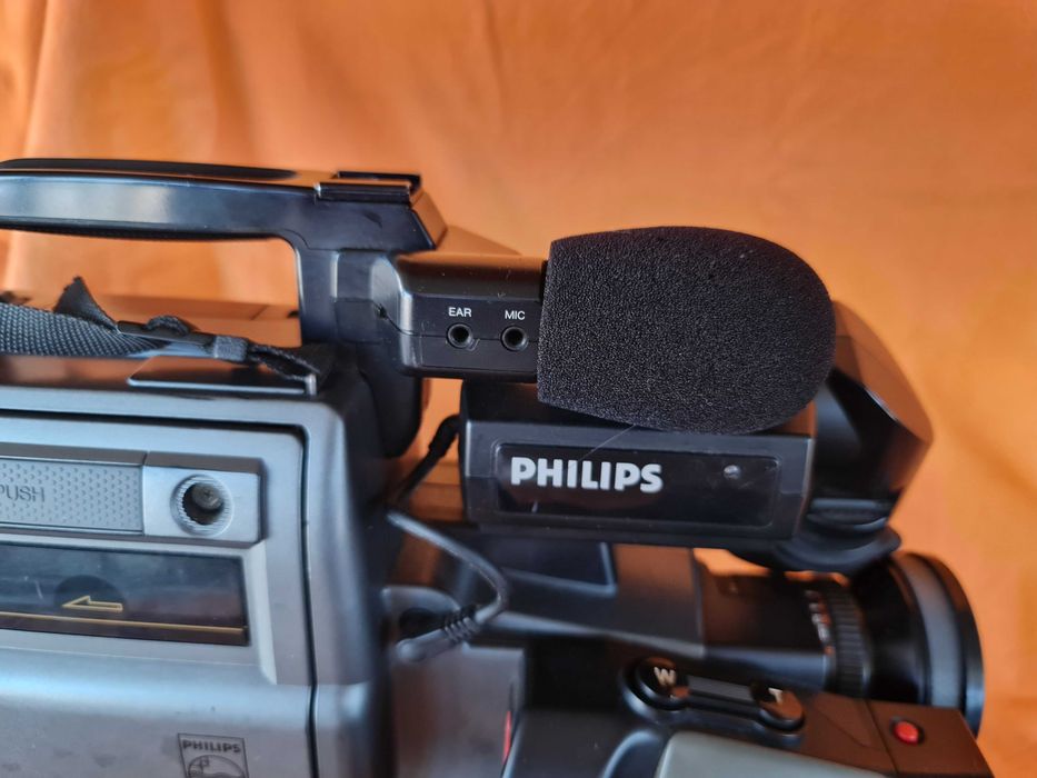 Máquina de Filmar Philips Explorer VHS HQ Camcorder VKR6855 - Vintage