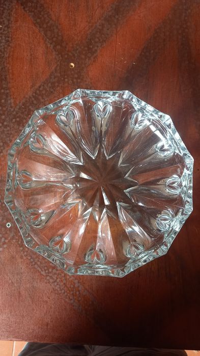 Taça antiga, vide poche, despesa ou esvazia bolsos