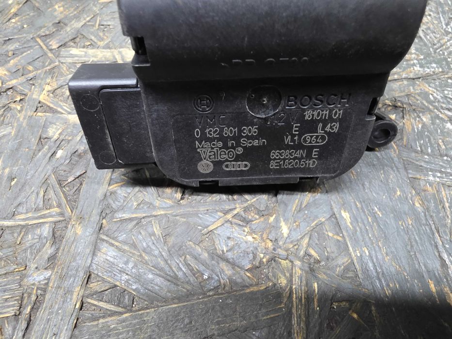 Silniczek Nagrzewnicy Vw Audi Seat Skoda 0.132.801.305