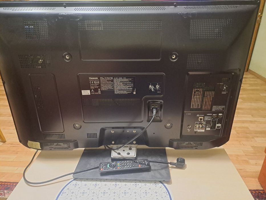 Телевізор PANASONIC TX-P42UT30E  42 дюйми