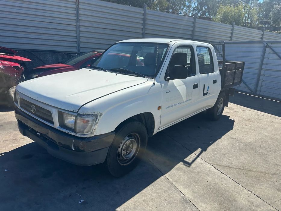 TOYOTA HILUX 2.4 CABINE DUPLA DE 2001 CENTRO DE ABATE FIM DE VIDA