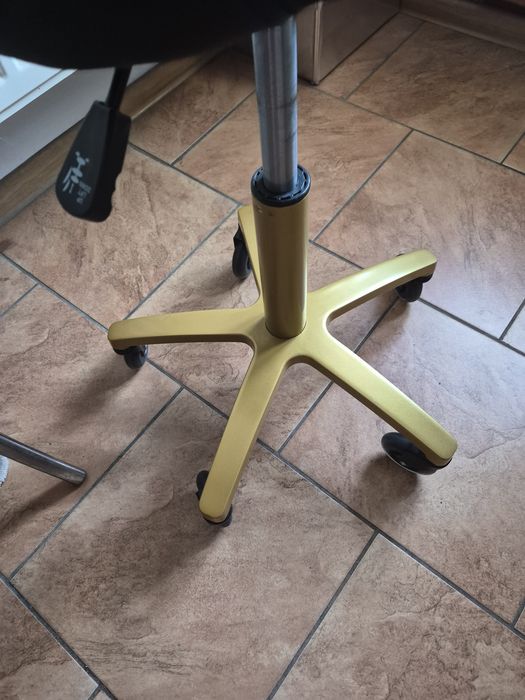Taboret rodeo z oparciem nowy
