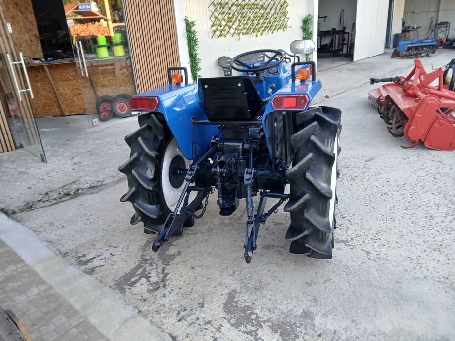 Trator iseki 4x4