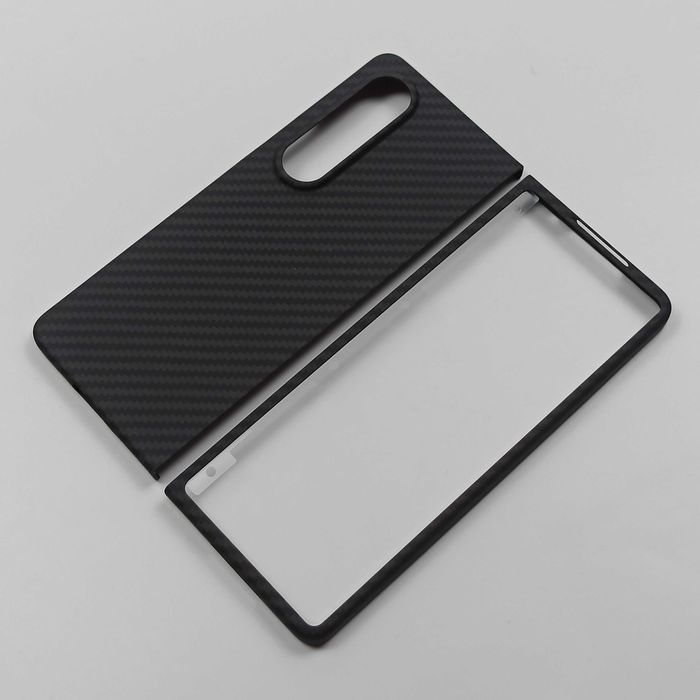Карбоновый чехол Samsung Galaxy Z Fold 4
