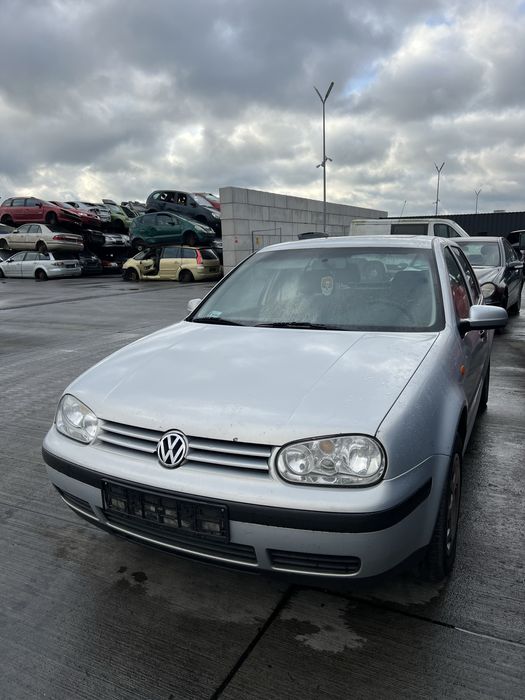 Фара бампер капот решітка крило телевізор радіатор VW Golf IV 4