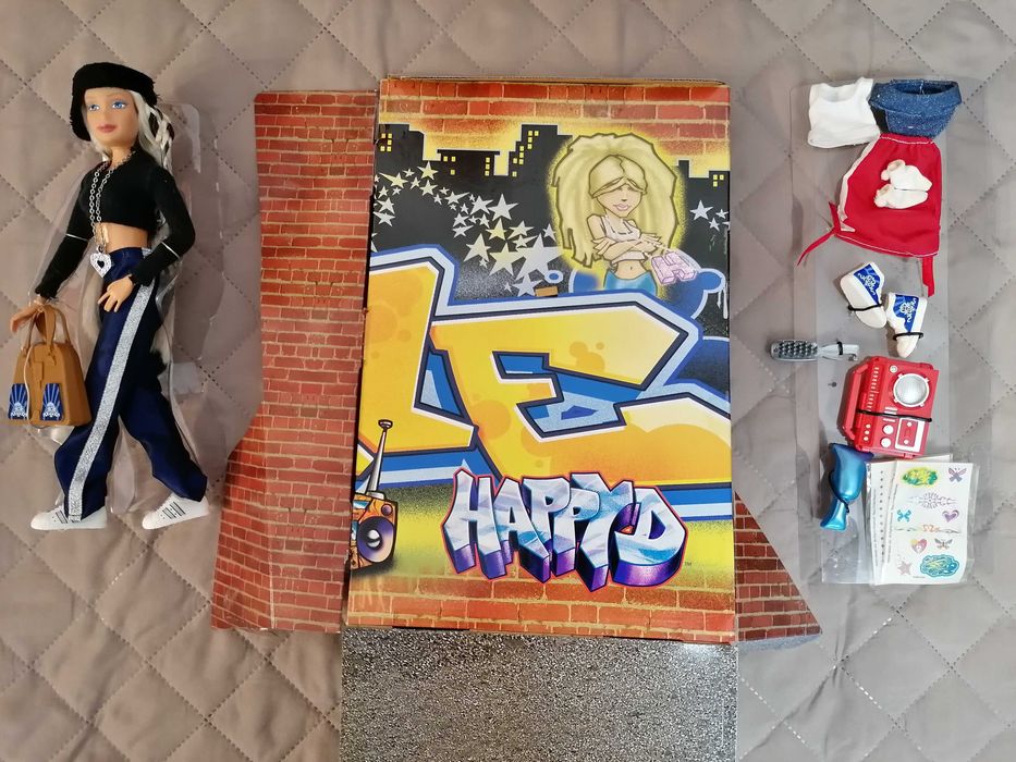 Boneca Flavas "Happy D" - Mattel C1958