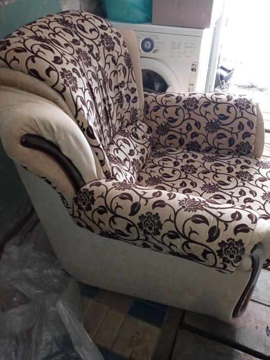г. Каменское. Мягкое  кресло.