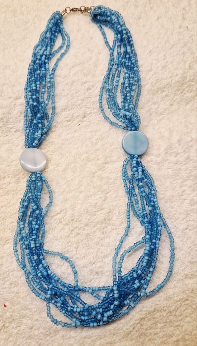 Korale   damskie    turkus.