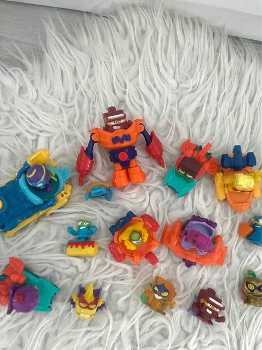 Figurki i pojazdy Superzings Magic Box