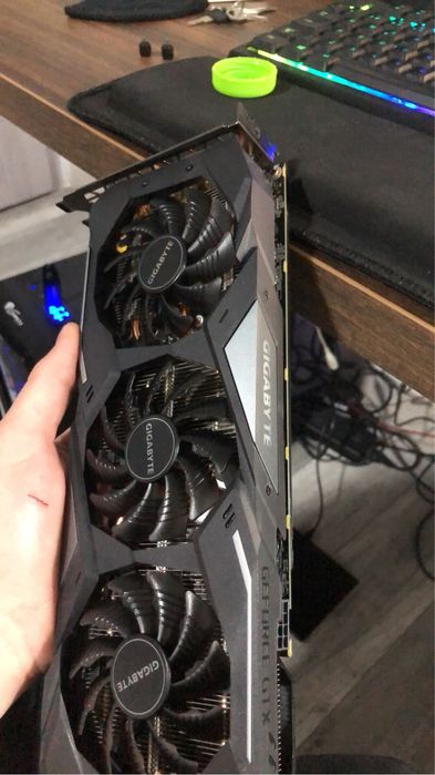 GTX 1660 super 6 GB Gigabyte