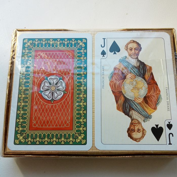 Karty do gry (dwie talie)