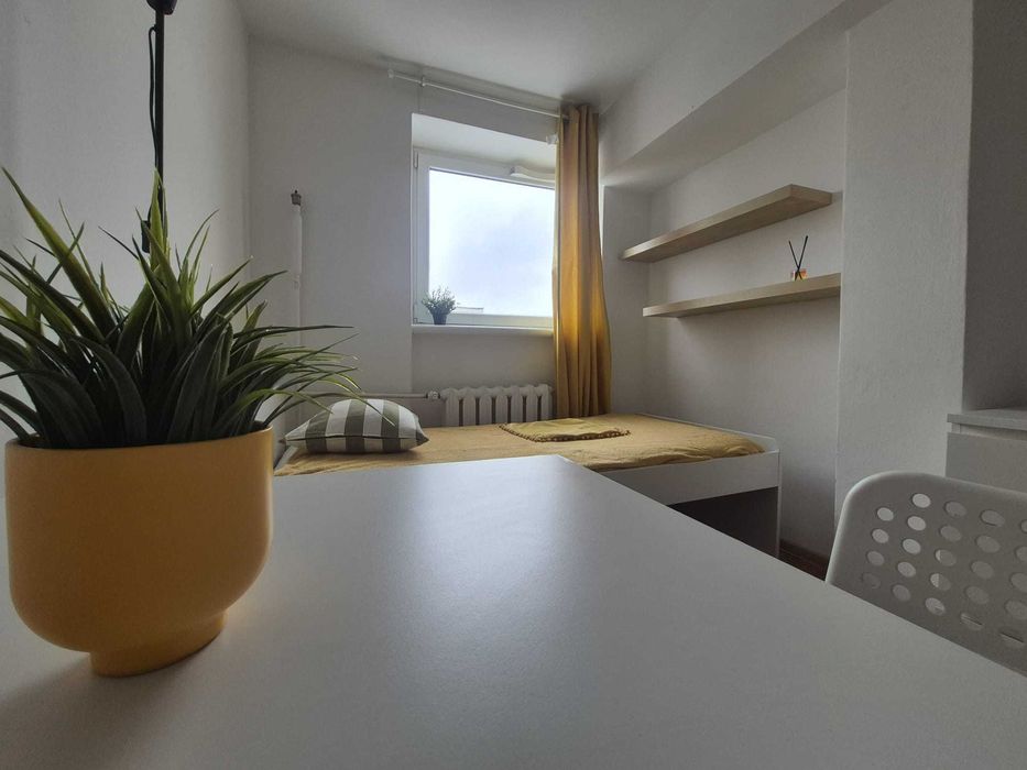 Słoneczny pokój na Gocławiu