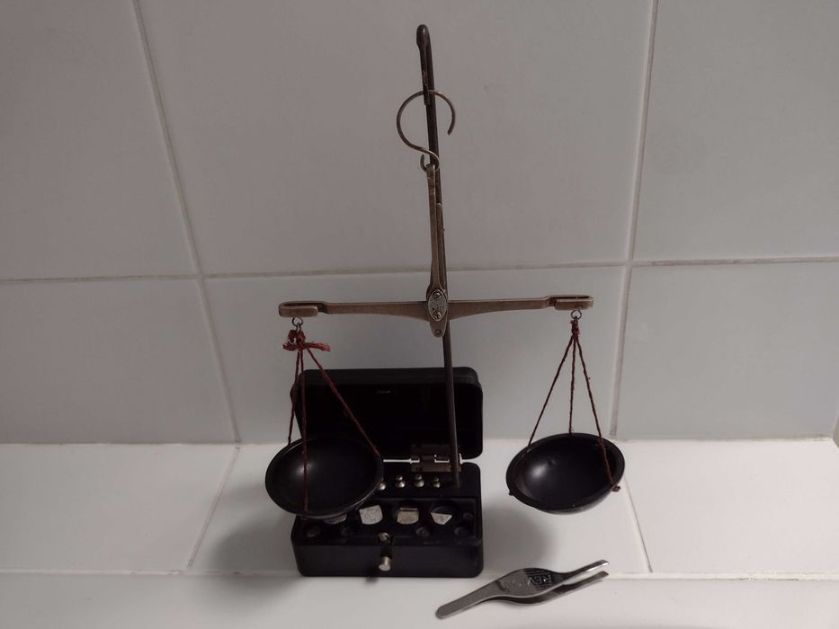 Stara radziecka waga jubilerska szalkowa + odważniki ZSRR 1968 Vintage