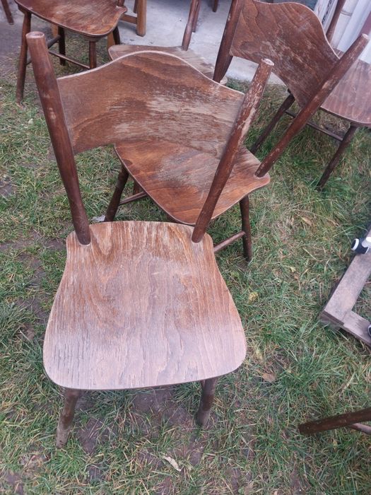 Patyczaki krzesła PRL 100zl sztuka