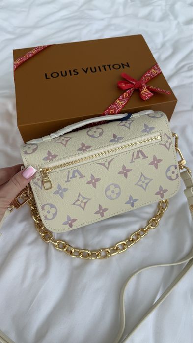 Сумка Louis Vuitton Metis
