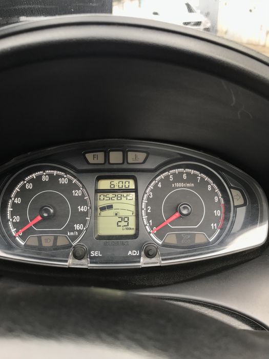 Suzuki Burgman  200 куб. см,  мощностью 18.5 л.с.
