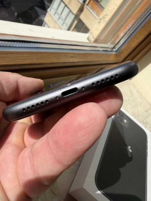 Iphone 11 64 GB czarny bez gwarancji