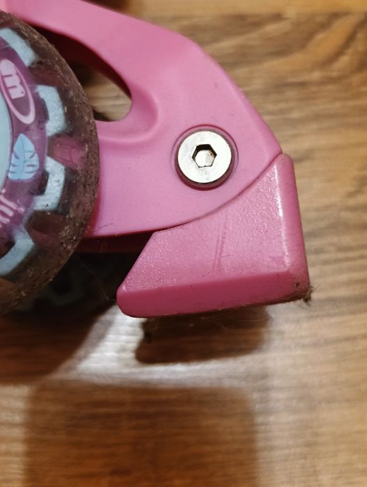 Rolki dziewczęce, rozmiar 26-29,  zmienne ustawienie kółek + pachołki