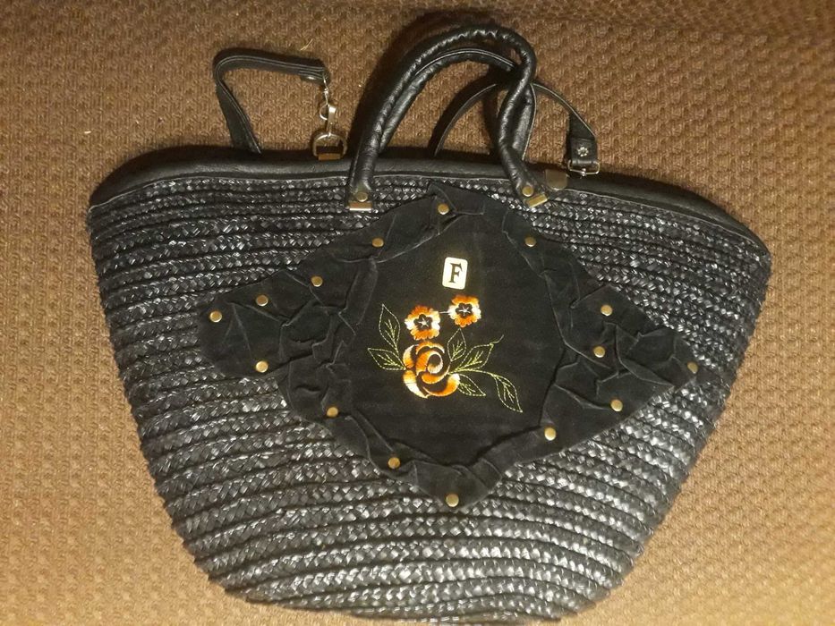 Torebka czarna, wiosenna, plażowa