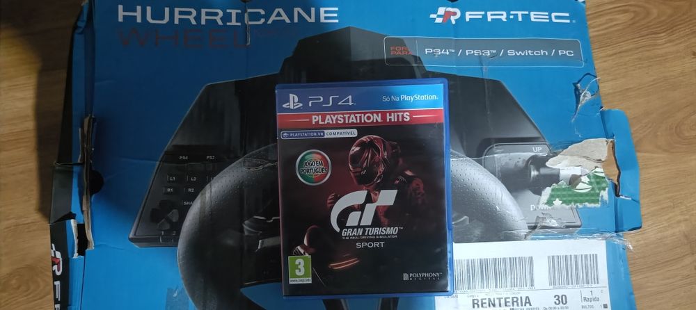 Volante PS4 + Gran Turismo – Pronto a jogar