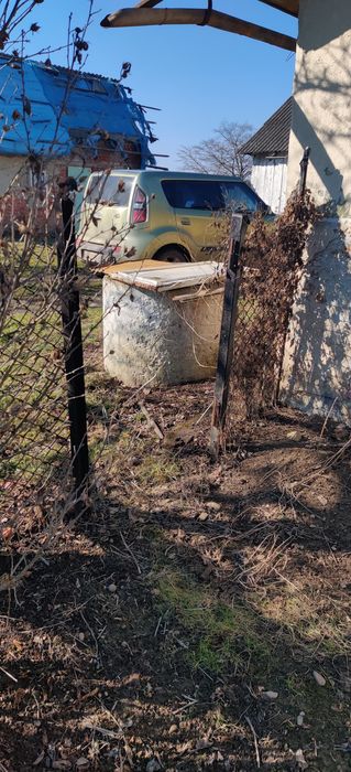 Продається будинок з великою ділянокою