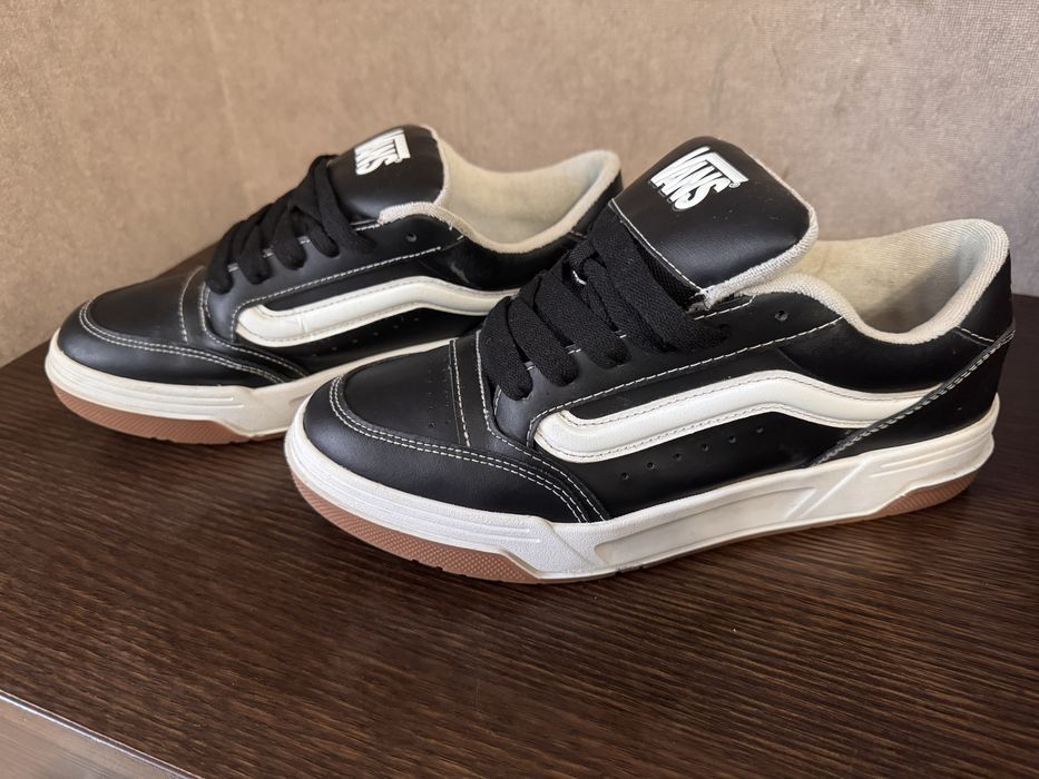 Вживані кросівки Ванс Vans