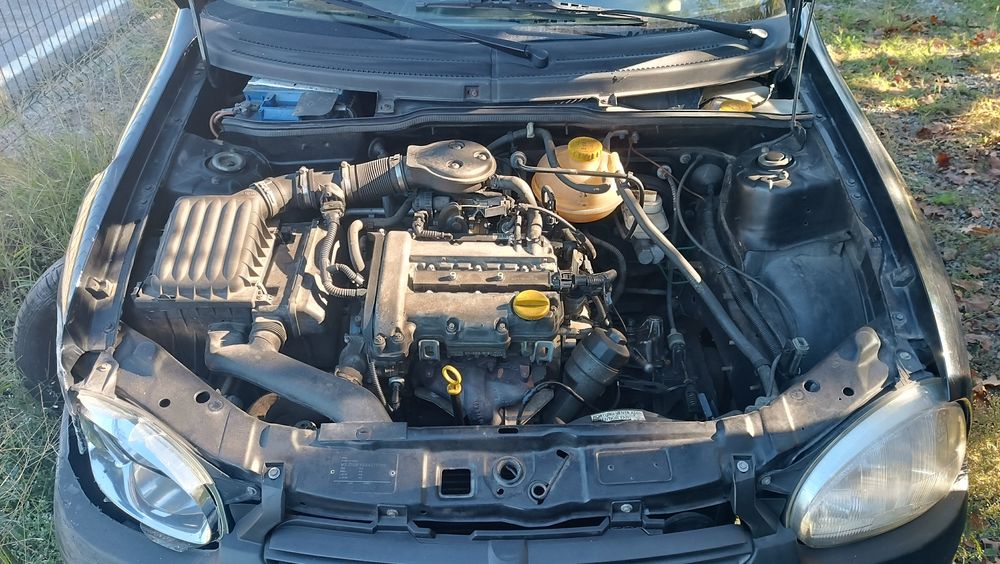 Opel Corsa B 1999 Ecotec Acidentado (Para Peças) - Amares