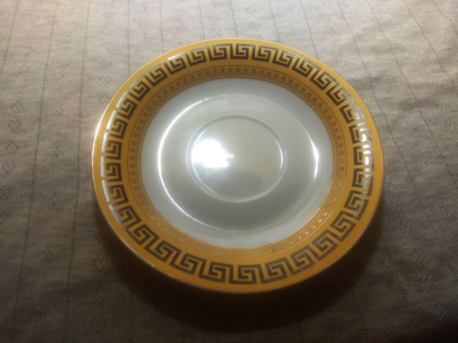 Ymasen Spodek do filiżanki Porcelana japońska