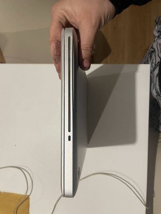 MacBook Pro 13", Late 2011, i7, 16 GB RAM64584615059330124