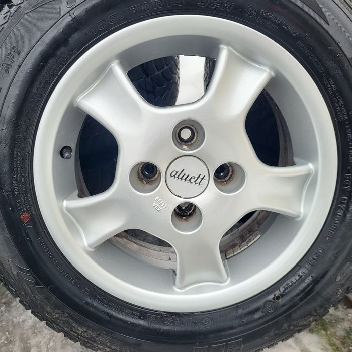 R14 4 100 et37 6j vw polo golf lupo skoda seat dacia toyota Renault