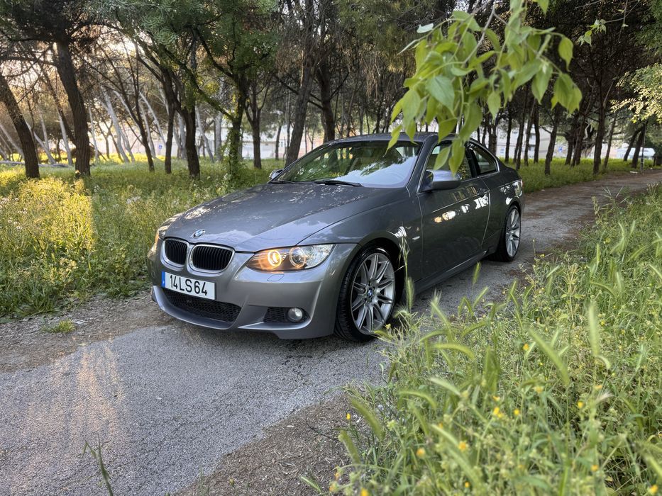 Bmw 320d coupe E92 LCI - Pack M - automatico - 4 pneus novos