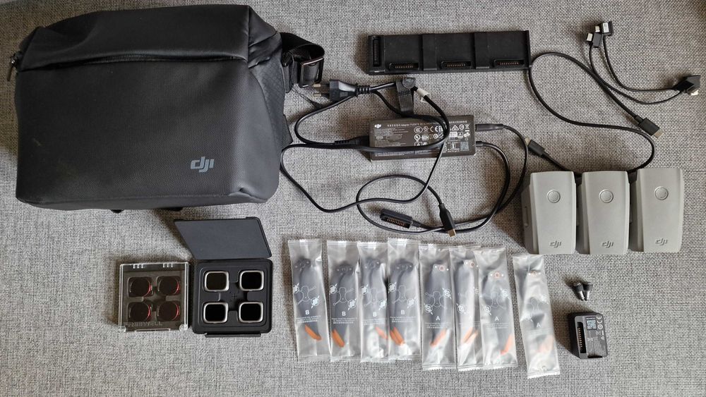 Sprzedam drona DJI AIR 2S z pełnym wyposażeniem