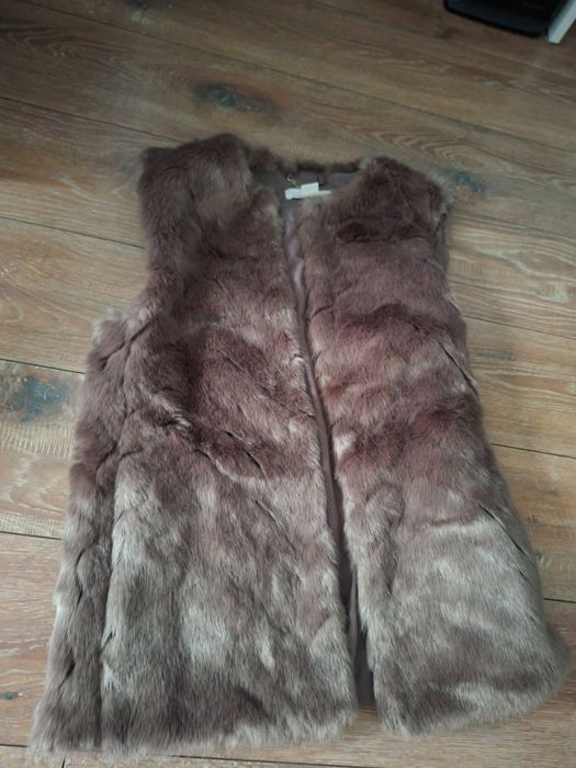 futrzany bezrękawnik h&m