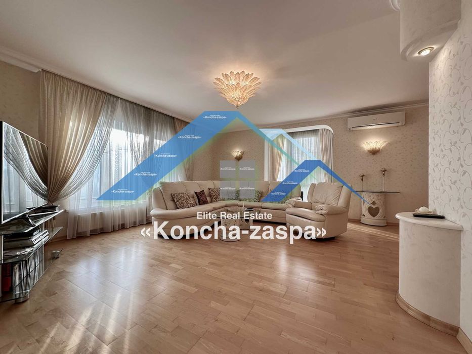 Будинок в закритому котеджному містечку