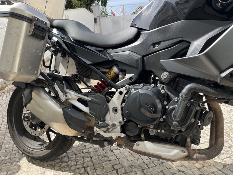 BMW F900XR Triple Black nacional extras