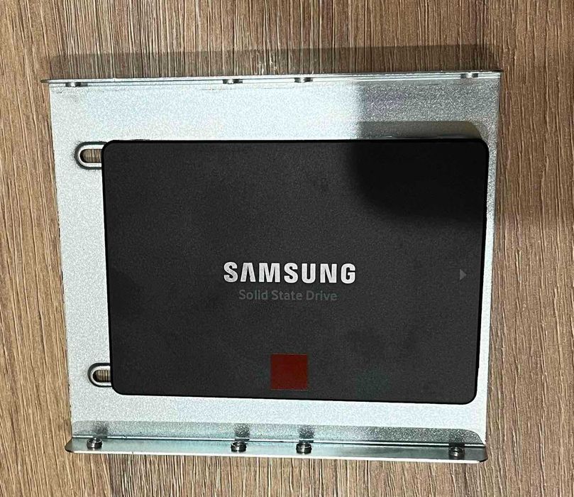 Перехідник адаптер кронштейн 2,5-3,5 дюймів SSD диск HDD металевий