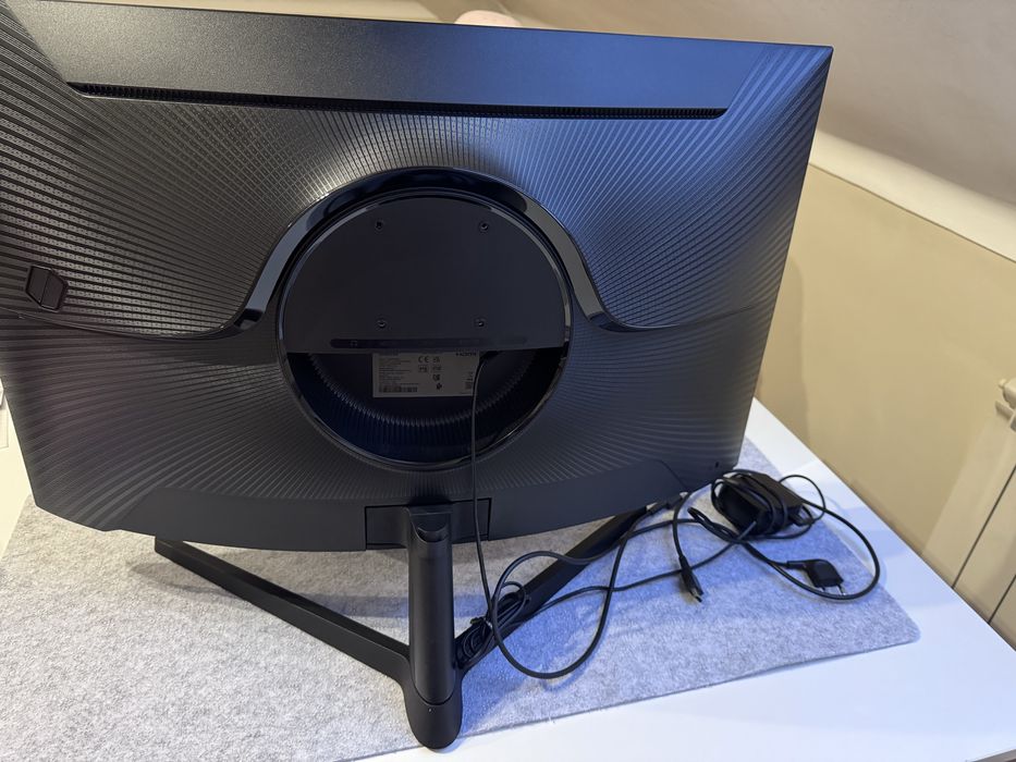 Monitor Gaming Samsung Odyssey 32” Curvo