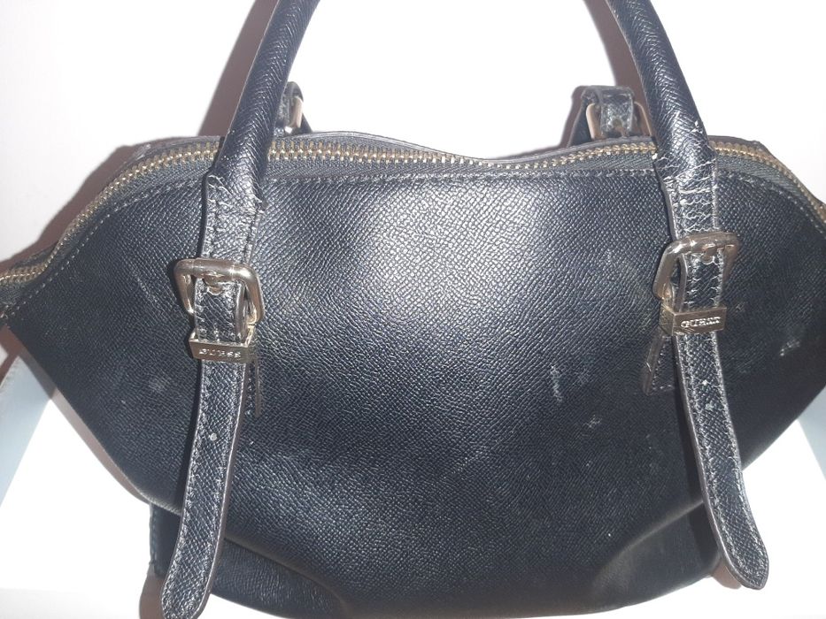 Pojemna torebka guess czarna