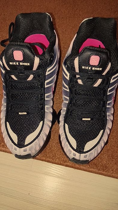 Sprzedam buty shox