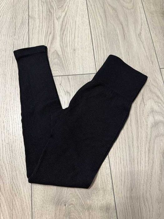 Legginsy z wysokim stanem