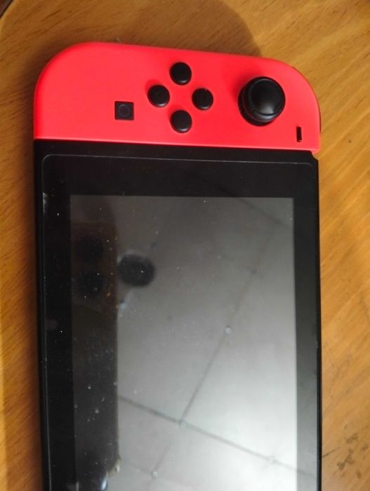Nintendo Switch V1 Desbloqueada vendo ou troco aceito propostas